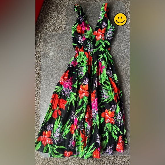 dawn joy fashions Dresses & Skirts - Dawn Joy Fashions Black & multi-coloured tropical floral maxi dress XSmall